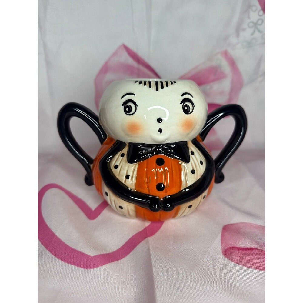 Johanna Parker Halloween spider mug